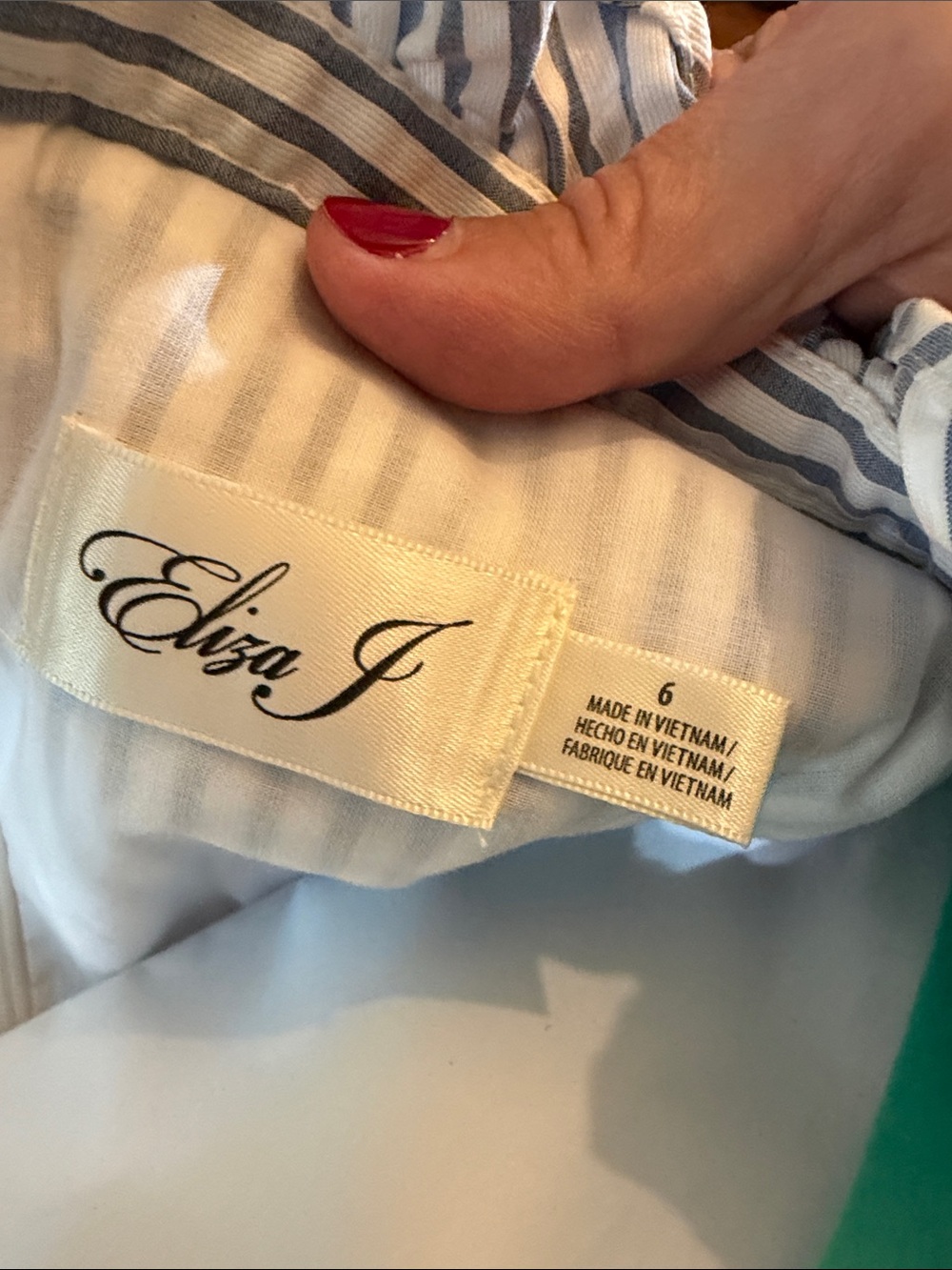 Eliza J. Women’s size 6 seersucker dress Easter Spring Graduation - Picture 8 of 8